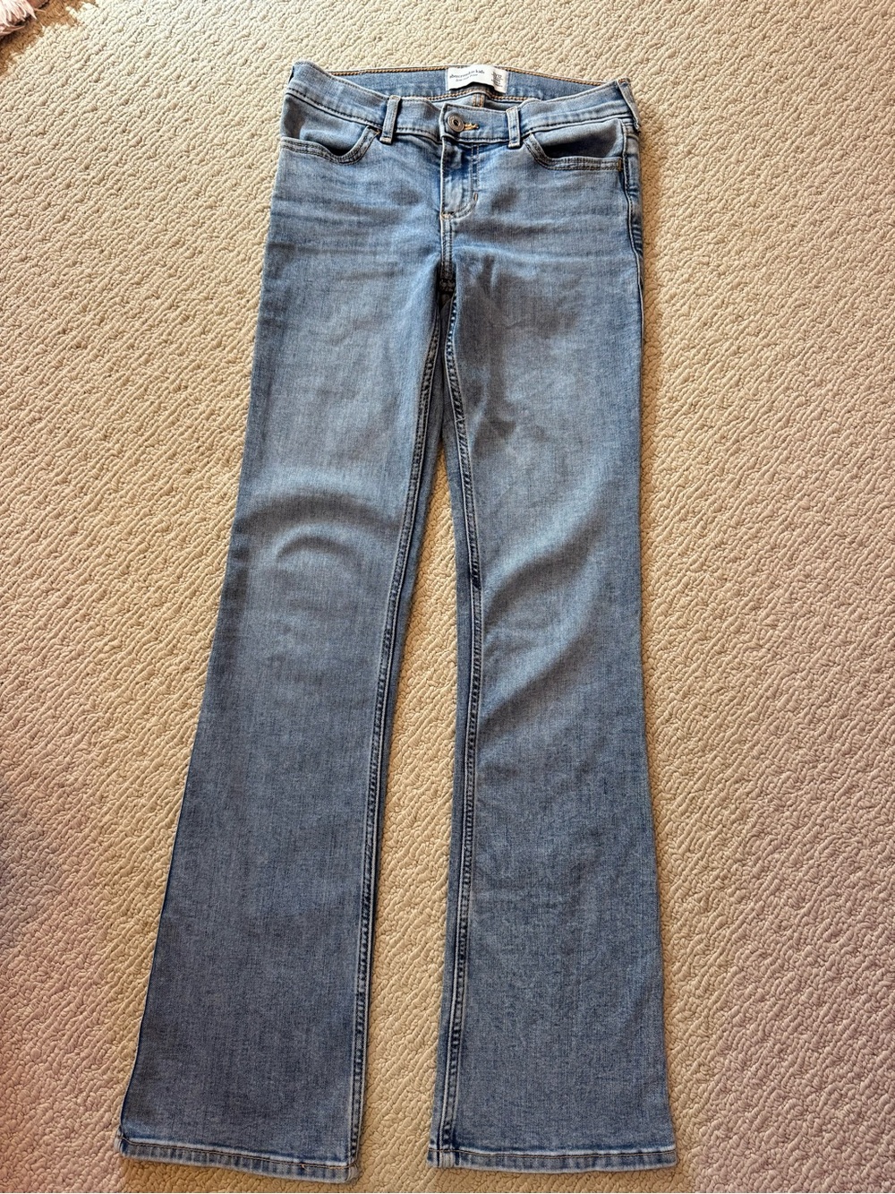 abercrombie kids Light Blue low rise Boot Jeans 11/12 Long - like new!